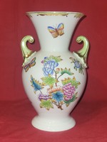 Herend's beautiful vase with Victoria pattern