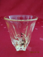 Üveg pálinkás kupica, sárga színű, magassága 5,5 cm. Vanneki!