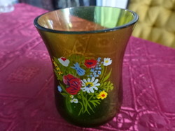 Zöld üvegű pálinkás pohár tavaszi virágmintával. Vanneki!