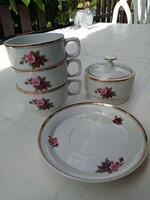 Hollóházi  virágos porcelán teás készletből : 3 csésze, 1 csészealj, 1 cukortartó tetővel