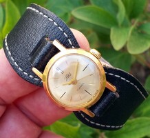 Zaria women's watch with a special genuine leather strap