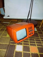 Mini videoton TV répa-narancs színben