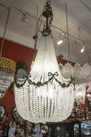 Large ampoule-shaped chandelier with bow decoration