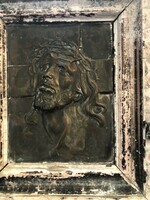 Bronze wall picture of Christ, with Oswald sign, 25 x 20 cm.