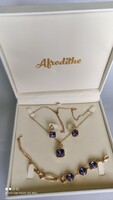 KIVÁLÓ ÁRON AJÁNDÉK! Afrodithe bizsu divatékszer karkötő fülbevaló nyaklánc medállal szettben