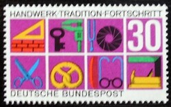 N553 / Germany 1968 applied arts stamp postal clerk
