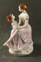 Porcelain mother and daughter 195
