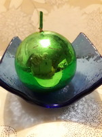 Karácsonyi üveg gyertyatartó gyertyával  10x7cm. különleges zöld fényes bevonattal