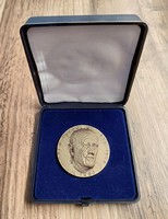Sven wingqvist bronze memorial medal