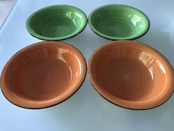 Siaki márkájú szines kerámia tésztás tányérok, 22 cm átmérő, 5,5 cm magasak