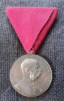 József Ferenc jubilee memorial medal signum memoriae award on civilian ribbon.