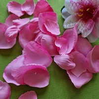 ESKÜVŐ, PARTI DEK87 - 112db-os textil virágszirom – rózsaszín