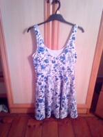 Kék Virágmintás ruha S-M méretű, Újszerű állapotban