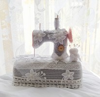 Hand crocheted sewing machine with decorations, pin, c18x16 cm, excellent gift or decoration.