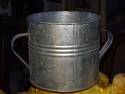 Old tin washing pot, garden shed, rustic decoration, in mint condition