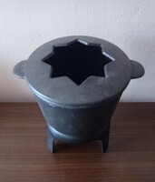 Cast iron outdoor/camping fondue bowl