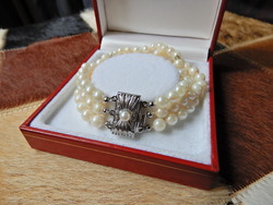 Old three-row genuine pearl bracelet with silver clasp