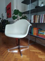 Herman Miller - Eames / Midcentury design szék