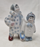 Ritka kétalakos szovjet porcelán Eszkimó gyerekek figura hibátlan állapotban 11,5 cm.