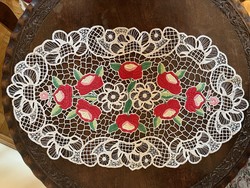 Kalocsai kézzel hímzett riselt terítő, asztalközép 53x30 cm
