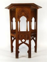1R266 Orientalista kisméretű faragott teázó asztal 66 cm