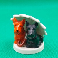 Retro porcelán Esernyős kutyák