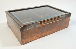 Vintage bronzírozott fém kártya / cigaretta tartó doboz - fózolt üveg tetővel