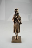 Diplomás nő szobor (54002)