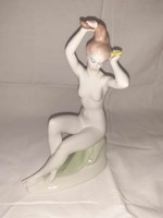 Aquincum porcelain combing female nude (23 cm)