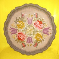 Floral, round wooden tray or wall decoration.