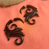 Unique earrings 4 cm