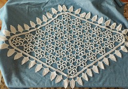 Irish lace tablecloth, centerpiece 93x63 cm