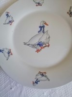 Goose plate is beautiful