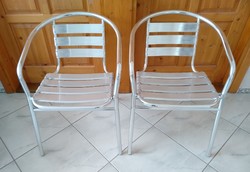 2 db alumínium étkező szék, német gyártmány, hibátlan, stabil akár teraszra is, ülésvédővel