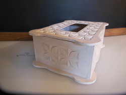 DOBOZ - 5 OLDALA - KÉZZEL FARAGOTT - 26 x 18 x 10 cm - ANTIK - OSZTRÁK - HIBÁTLAN