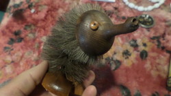 Very funny, very retro, wooden hedgehog. Maybe it's a clothes brush, but maybe it's just a decoration.....