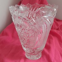 Crystal vase, with a crack at the bottom