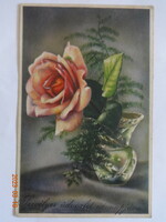Régi virágos névnapi üdvözlő képeslap, rózsaszál vázában