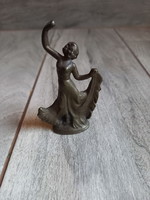 Érdekes régi réz női szobor (9x5x2,2 cm)