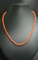 Vintage Mediterranean coral necklace. With certification.
