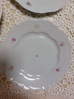 Zsolnay 2db lapos tányér +1db mély Kispesti tányér, használtak, különböző mintával