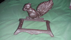 Antique heavy cast-iron squirrel figurine decorated with a hunter's lodge fireplace with a collection base 24x24x16 cm