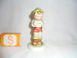 Bodrogkeresztúri kerámia vadász figura, nipp