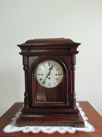 Cabinet clock, Viennese type, late 19th century, 1/4 stroke pendulum