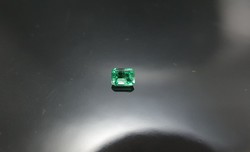 Colombian emerald 0.35 Carat. With certification.