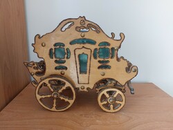 (K) small wooden carriage 28x15x23 cm