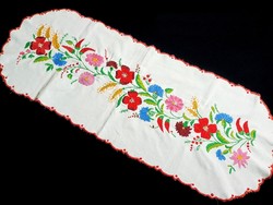 Tablecloth embroidered with Kalocsa pattern, runner 80 x 30 cm