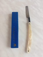 Solingeni Német borotva kés dobozában
