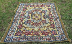 Old woven bedspread, tablecloth, wall protector 138 x 170 cm.