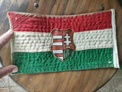 Régi Horthy időkből származó Magyar zászló